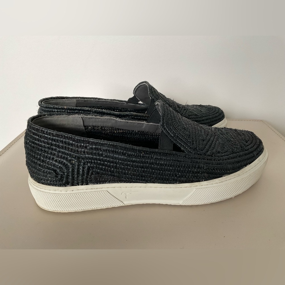 Robert Clergerie Rattan Baskets Size 9